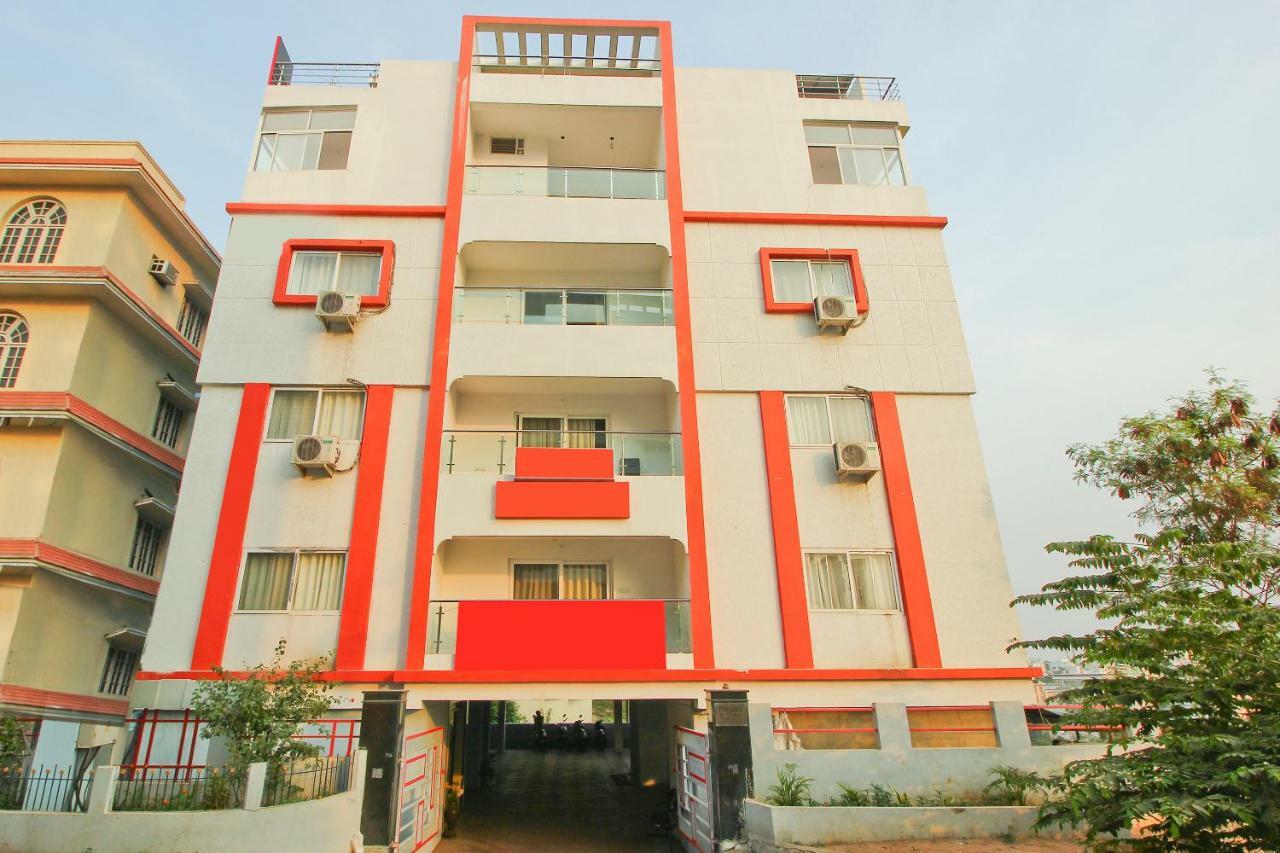 ホテル Oyo Flagship 463 Banjara Hills ハイデラバード エクステリア 写真