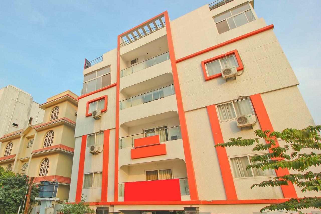 ホテル Oyo Flagship 463 Banjara Hills ハイデラバード エクステリア 写真